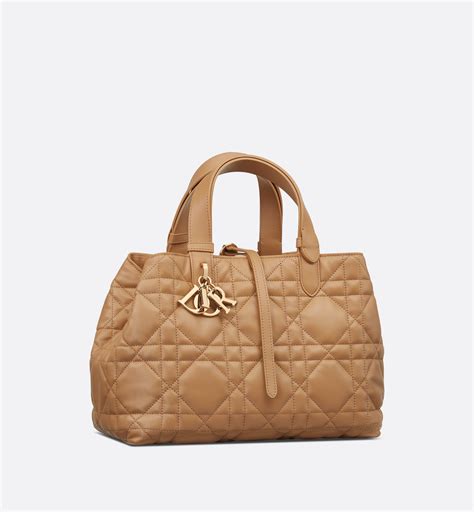 Medium Dior Toujours Bag Biscuit Macrocannage Grained 